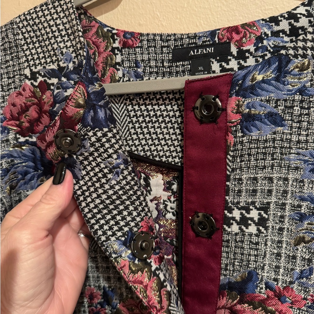 Alfani Glamorous Pink Floral Plaid Bell-Sleeve Jacket/Top with Shimmer - Picture 5 of 7